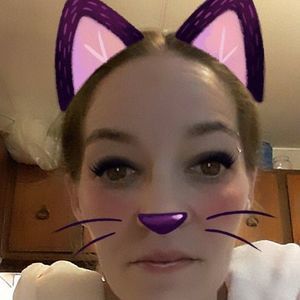 Meet your Posher, Taunya